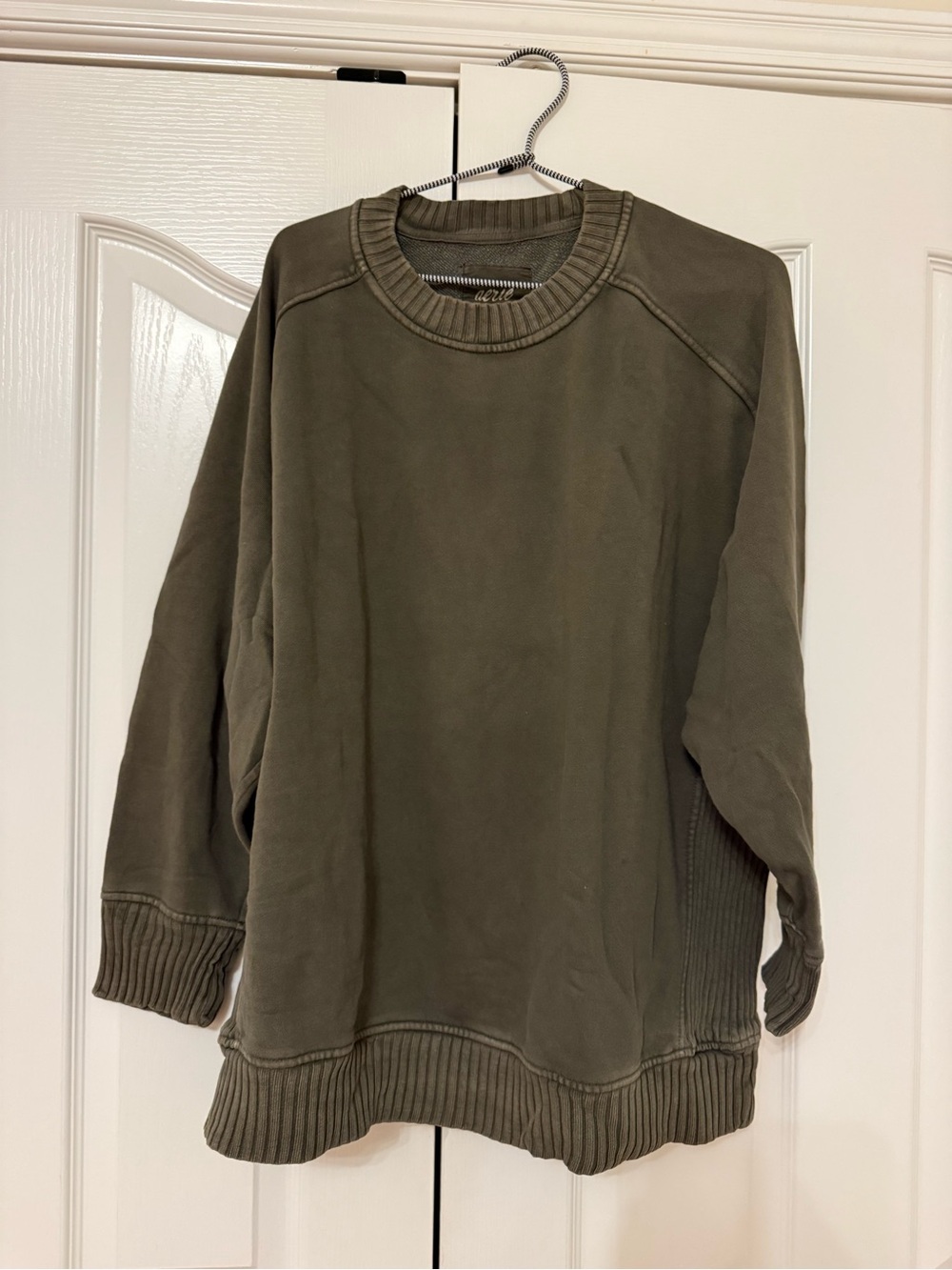 aerie Olive Green Crewneck Sweatshirt